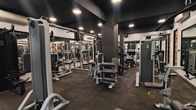 Dark Sweat Health Gym interior and training session view 17